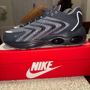 Nike Air Max TW NN Men's gray  and Blue Sneakers size 11 new!!